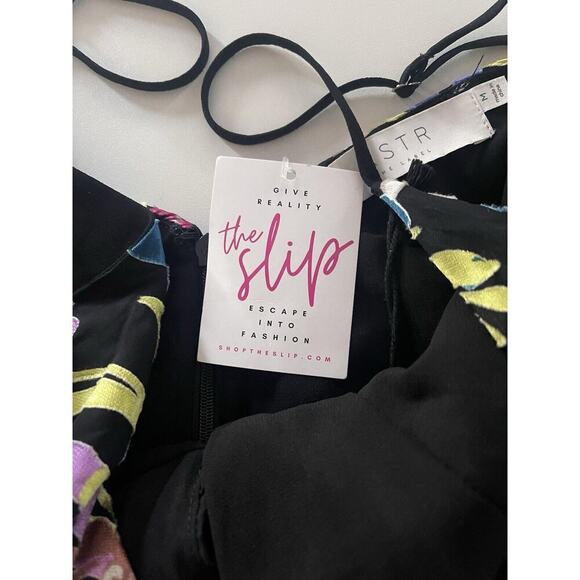 ASTR Alvia Multi Color Mini Party Cocktail Dress‎ Size Medium NWT - Picture 10 of 13